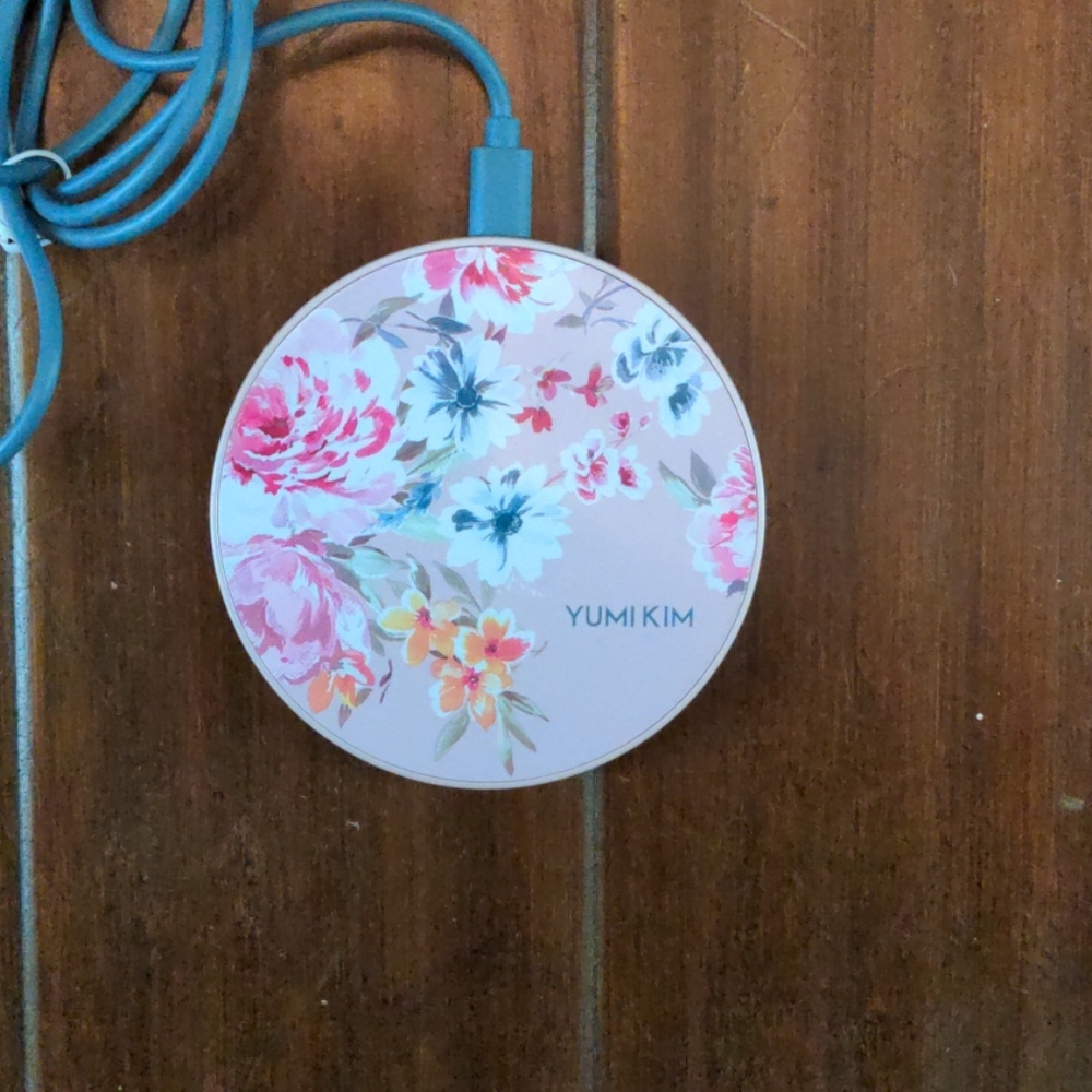 Yumi Kim Wireless Charging Pad